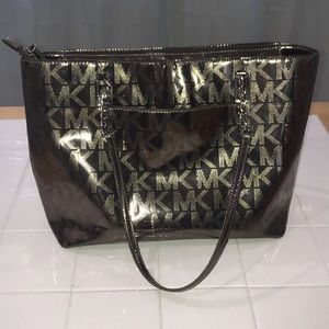 Micheal Kors pocketbook